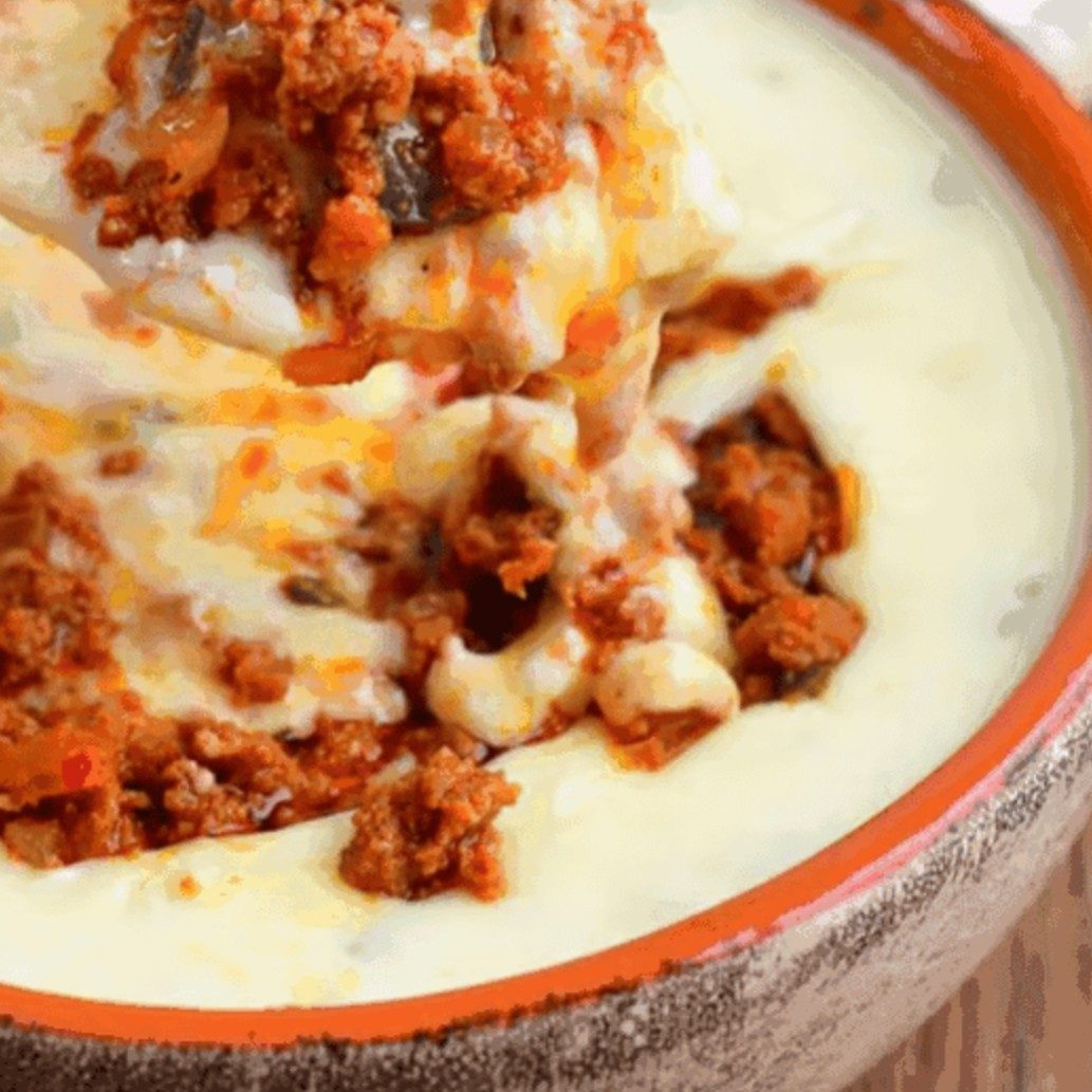 Queso con Chorizo (1/4 Litro).